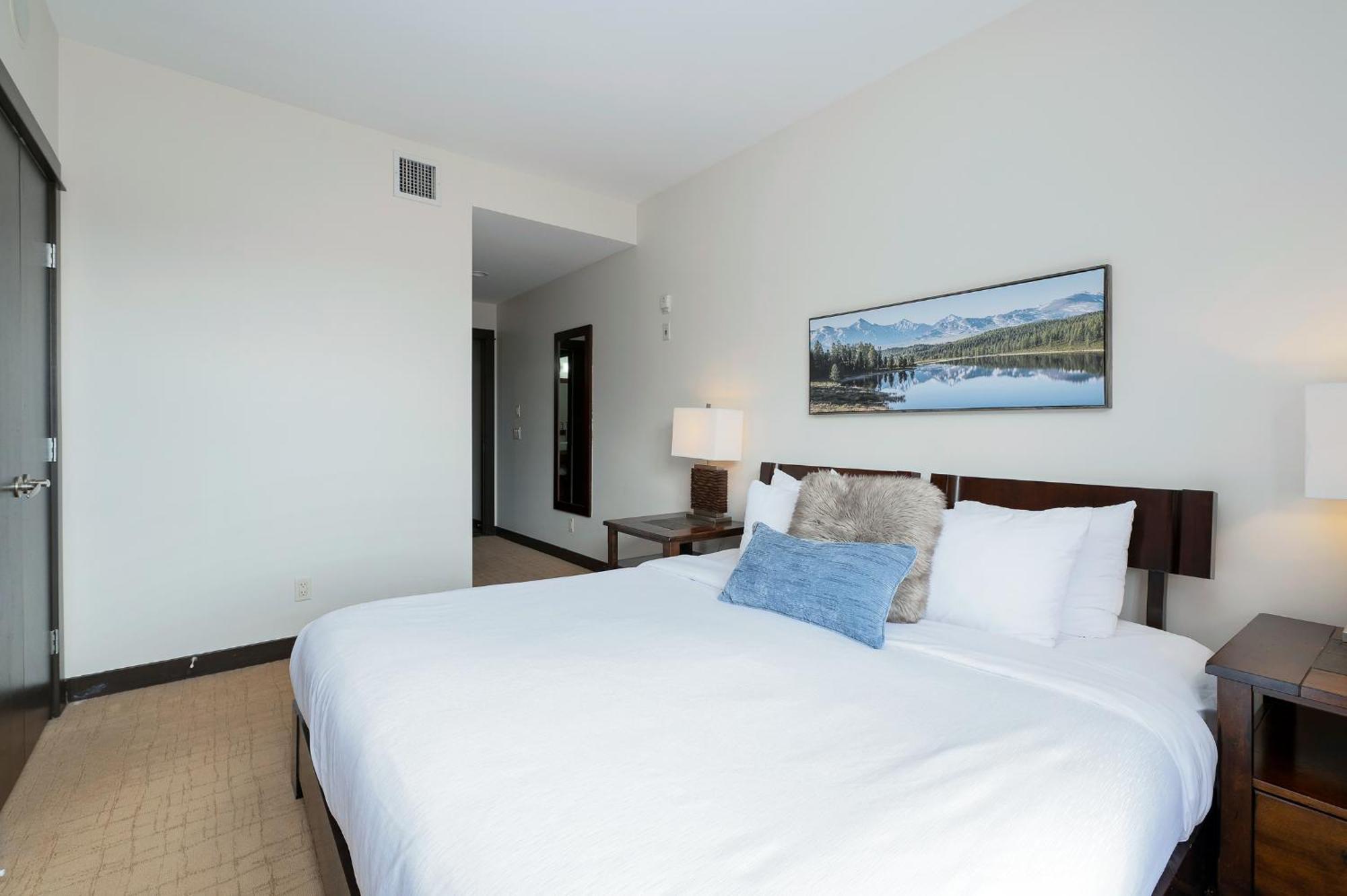 Heavenly Mountain Managed By Little Sister Getaways Canmore
