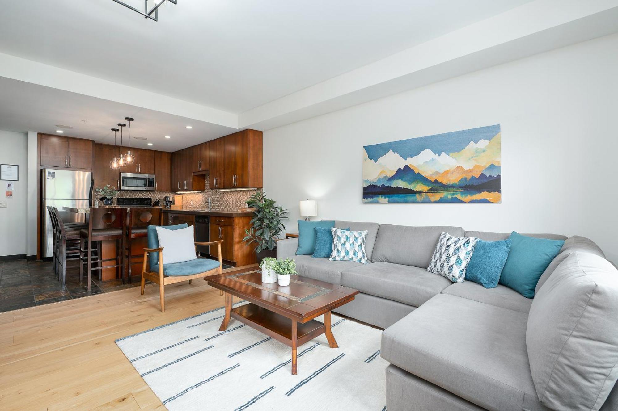 Heavenly Mountain Managed By Little Sister Getaways Canmore